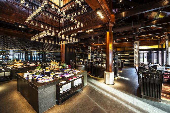 Imagen del bar/restaurante del Hotel Pelangi Beach Resort and Spa, Langkawi. Foto 2