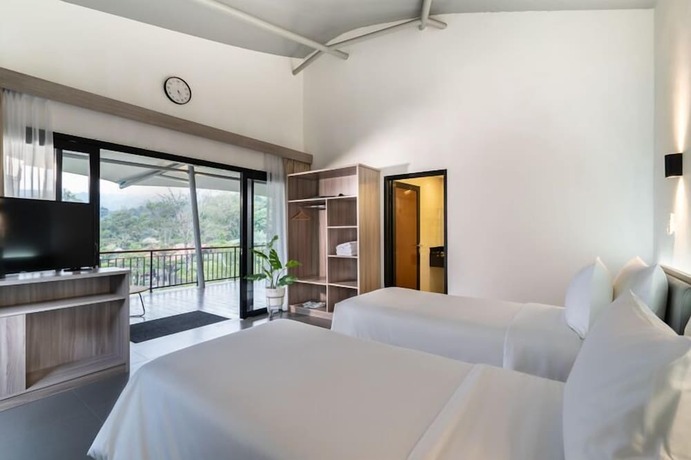 Imagen de la habitación del Hotel Pelangi Park and Resort. Foto 15