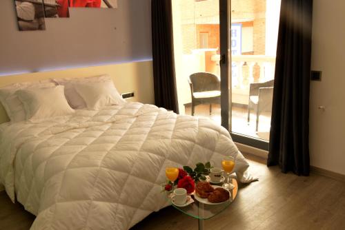 Imagen de la habitación del Hotel Pelayo, Alcalá del Júcar. Foto 8