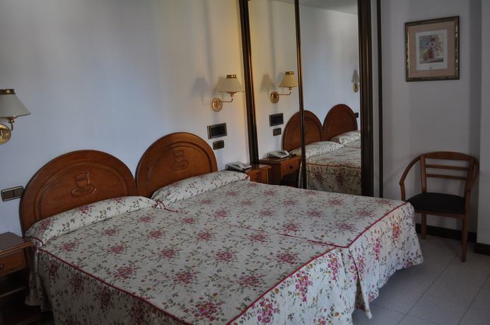 Imagen de la habitación del Hotel Pelayo Isla. Foto 6