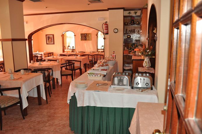 Imagen del bar/restaurante del Hotel Pelayo Isla. Foto 3