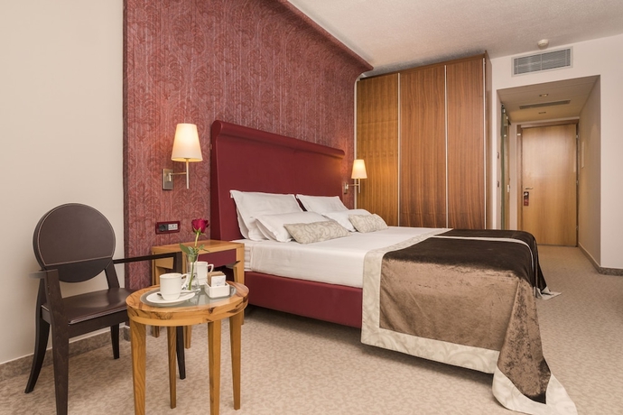 Imagen de la habitación del Hotel Pelegrin Plava Laguna. Foto 14