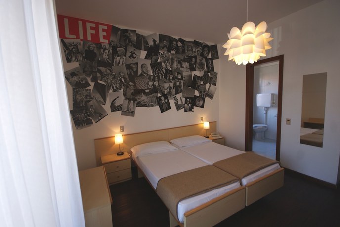 Imagen de la habitación del Hotel Peler. Foto 8