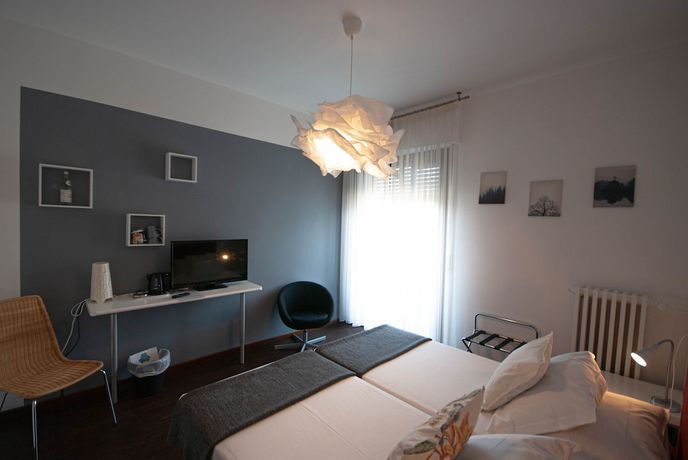 Imagen de la habitación del Hotel Peler. Foto 15