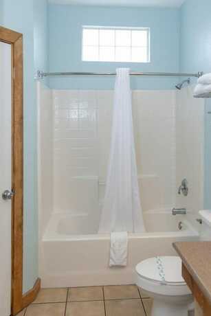 Imagen de la habitación del Hotel Pelican Bay Resort. Foto 20