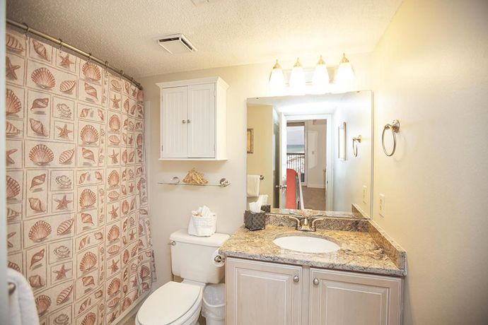 Imagen de los interiores del Hotel Pelican Beach Resort By Panhandle Getaways. Foto 12