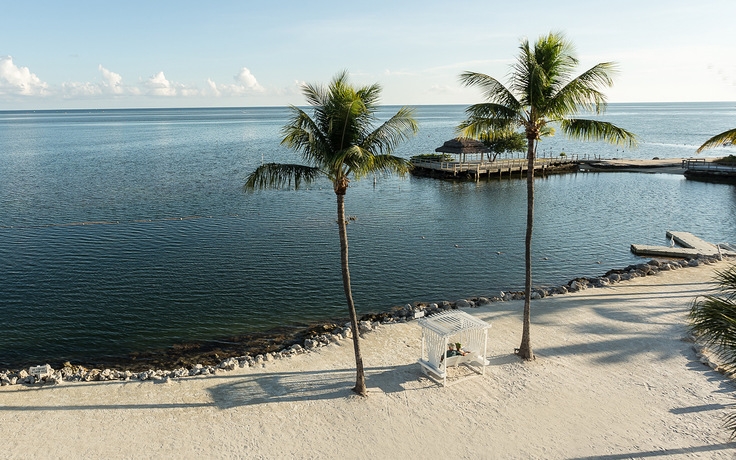 Imagen de los exteriores del Hotel Pelican Cove Resort and Marina. Foto 6