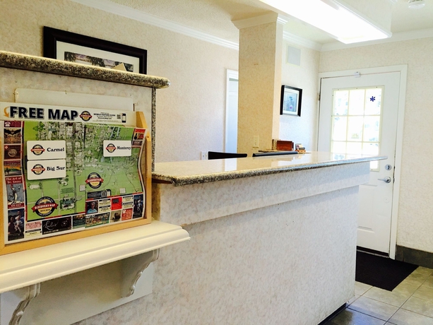 Imagen de los interiores del Hotel Pelican Inn Monterey. Foto 14