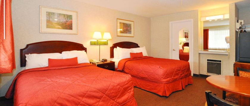 Imagen de la habitación del Hotel Pelican Inn Monterey. Foto 6