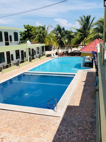 Imagen general del Hotel Pelican Inn at Las Dunas Chelem. Foto 1