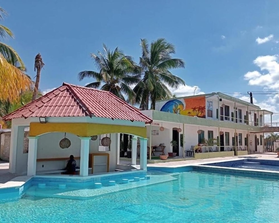 Imagen de la piscina del Hotel Pelican Inn at Las Dunas Resort. Foto 12