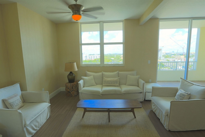 Imagen de los interiores del Hotel Pelican Residence at One Broadway. Foto 12