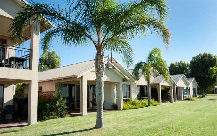 Imagen general del Hotel Pelican Shore Villas. Foto 1