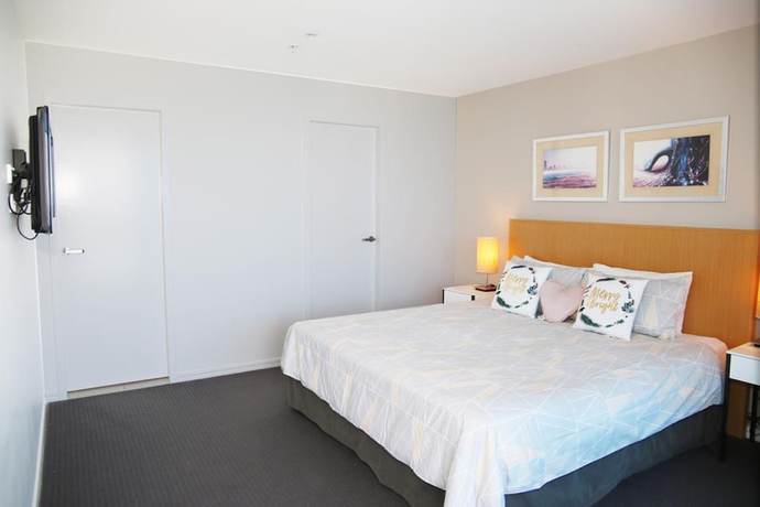 Imagen de la habitación del Hotel Pelicanstay Surfer Paradise Condo. Foto 7