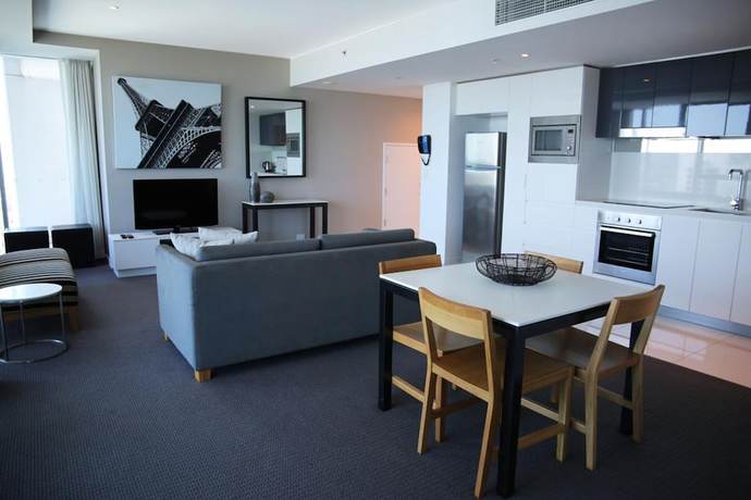 Imagen de la habitación del Hotel Pelicanstay Surfer Paradise Condo. Foto 8