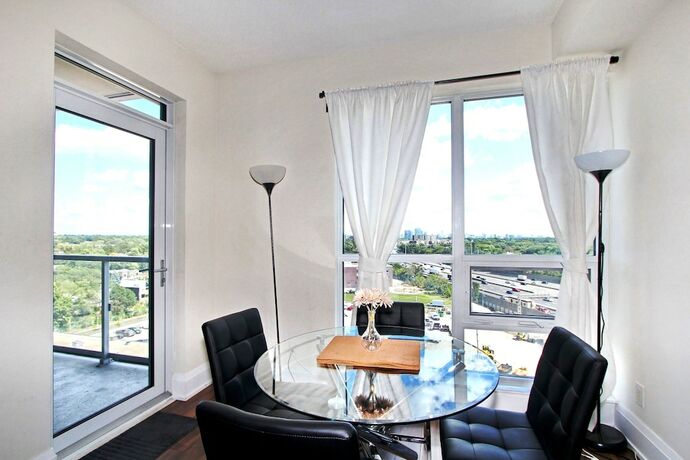 Imagen general del Hotel Pelicanstay at Yonge and Sheppard North York. Foto 2