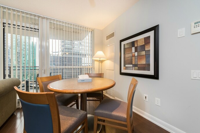 Imagen general del Hotel Pelicanstay at Yonge and Sheppard North York. Foto 3