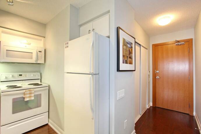 Imagen general del Hotel Pelicanstay at Yonge and Sheppard North York. Foto 4