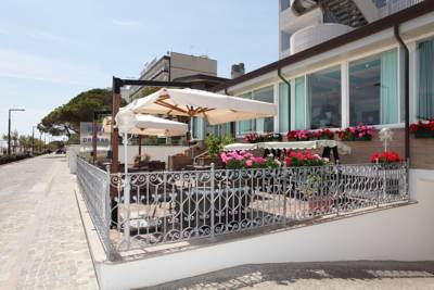 Imagen del bar/restaurante del Hotel Pelikan, Lignano Sabbiadoro. Foto 6