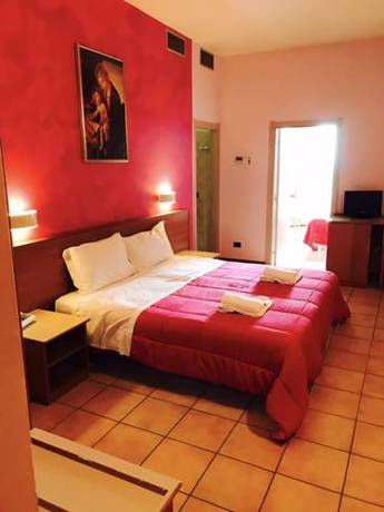 Imagen de la habitación del Hotel Pellegrino E Pace. Foto 5