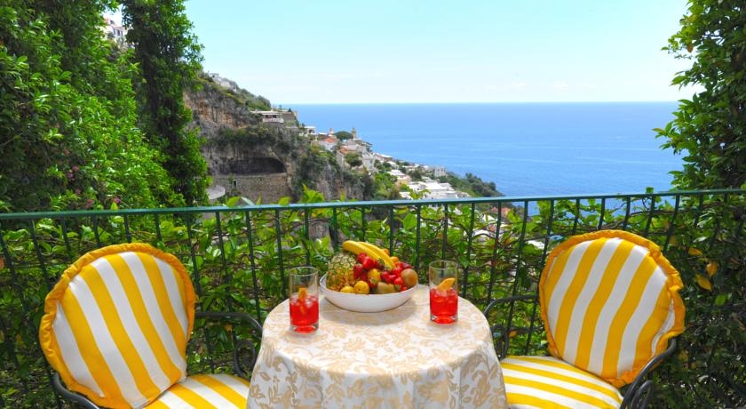 Imagen de los exteriores del Hotel Pellegrino. Foto 4