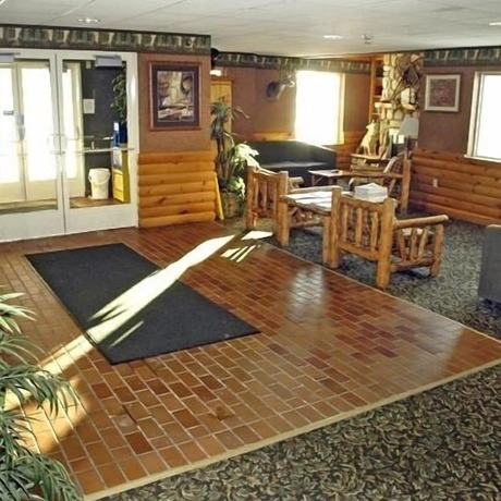 Imagen general del Hotel Pellston Lodge, Van. Foto 9