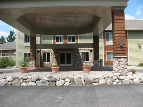 Imagen general del Hotel Pellston Lodge, Van. Foto 1