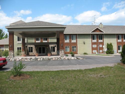 Imagen general del Hotel Pellston Lodge, Van. Foto 2