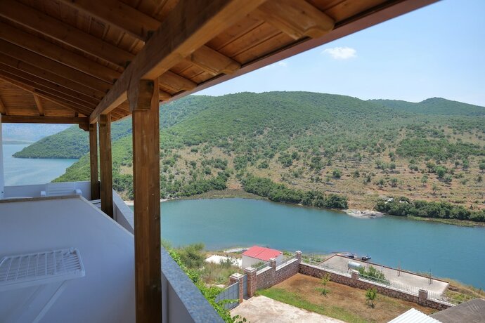 Imagen de la habitación del Hotel Pellumb Apartments. Foto 15