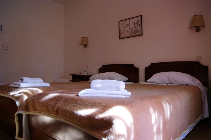 Imagen de la habitación del Hotel Pelops. Foto 4