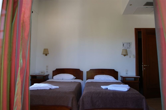 Imagen de la habitación del Hotel Pelops. Foto 6