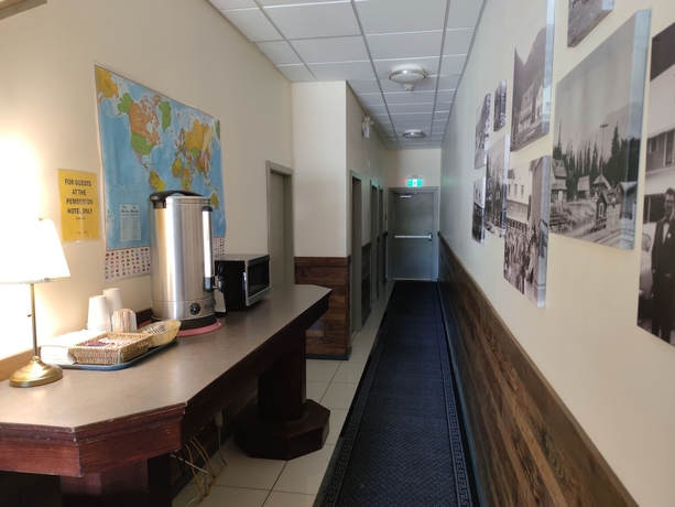 Imagen de los interiores del Hotel Pemberton. Foto 16