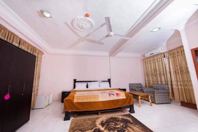 Imagen de la habitación del Hotel Pemicsa. Foto 15