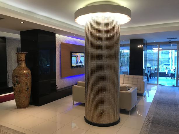 Imagen de los interiores del Hotel Pen. Foto 19