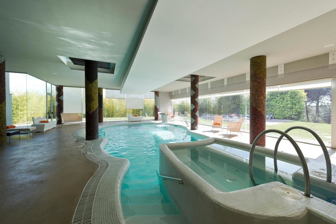 Imagen de la piscina del Hotel Penafiel Park and Spa. Foto 15