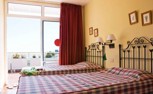 Imagen de la habitación del Hotel Penamar Tour. Foto 4