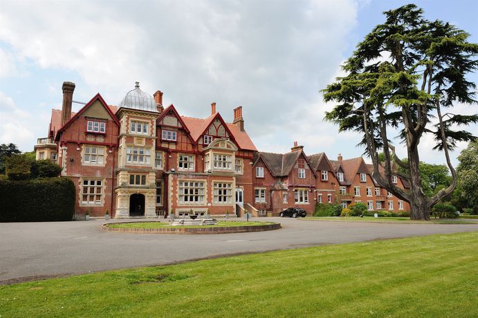 Imagen de los exteriores del Hotel Pendley Manor. Foto 11