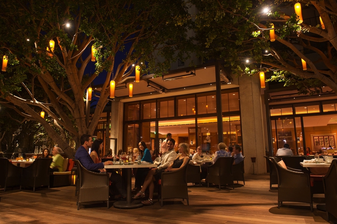 Imagen del bar/restaurante del Hotel Pendry Newport Beach. Foto 2