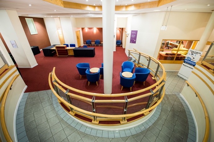 Imagen de los interiores del Hotel Pendulum. Foto 15