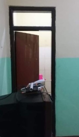 Imagen de la habitación del Hotel Penginapan Istana. Foto 14