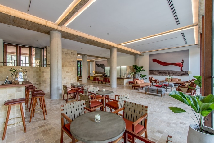 Imagen del bar/restaurante del Hotel Penh House. Foto 3