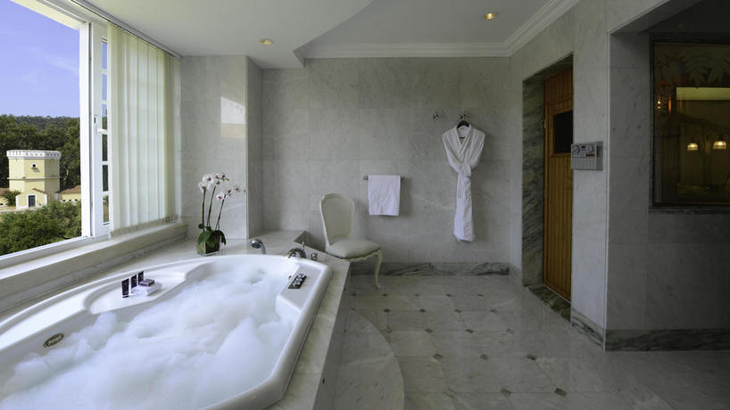 Imagen de la habitación del Hotel Penha Longa Resort. Foto 6