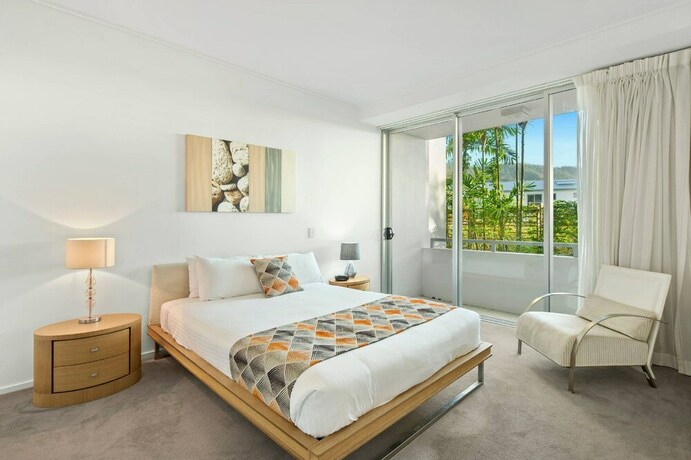 Imagen de la habitación del Hotel Peninsula Airlie Beach. Foto 15