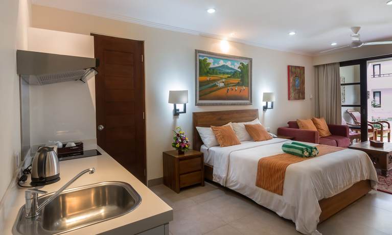 Imagen de la habitación del Hotel Peninsula Bay Resort. Foto 15