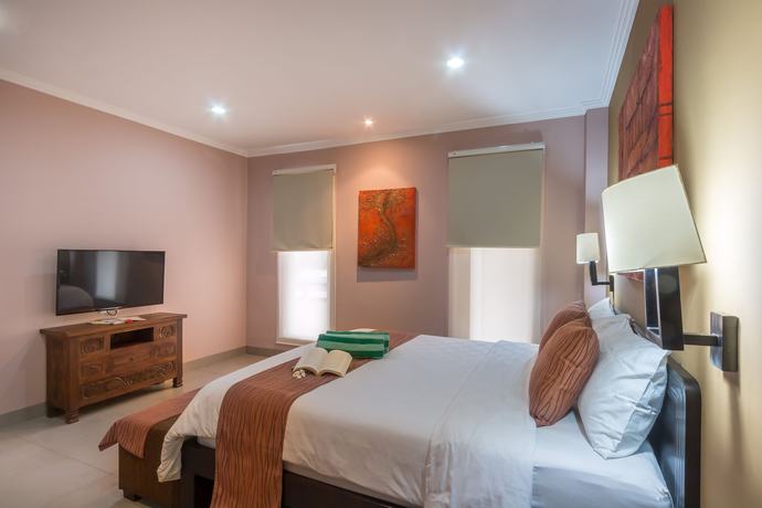 Imagen de la habitación del Hotel Peninsula Bay Resort. Foto 18