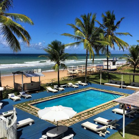 Imagen de la piscina del Hotel Peninsula Beach Club. Foto 20