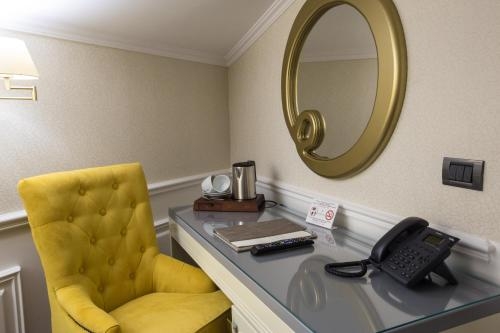Imagen de la habitación del Hotel Peninsula Boutique. Foto 8