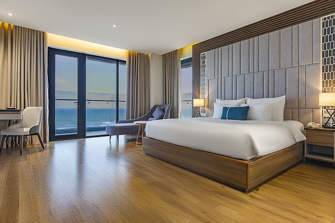 Imagen de la habitación del Hotel Peninsula Danang. Foto 16
