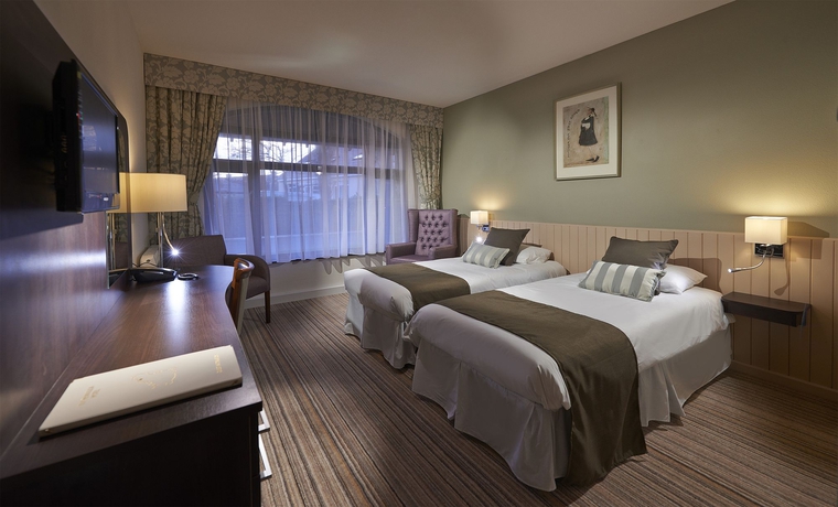 Imagen de la habitación del Hotel Peninsula. Foto 9