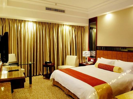 Imagen de la habitación del Hotel Peninsula. Foto 4